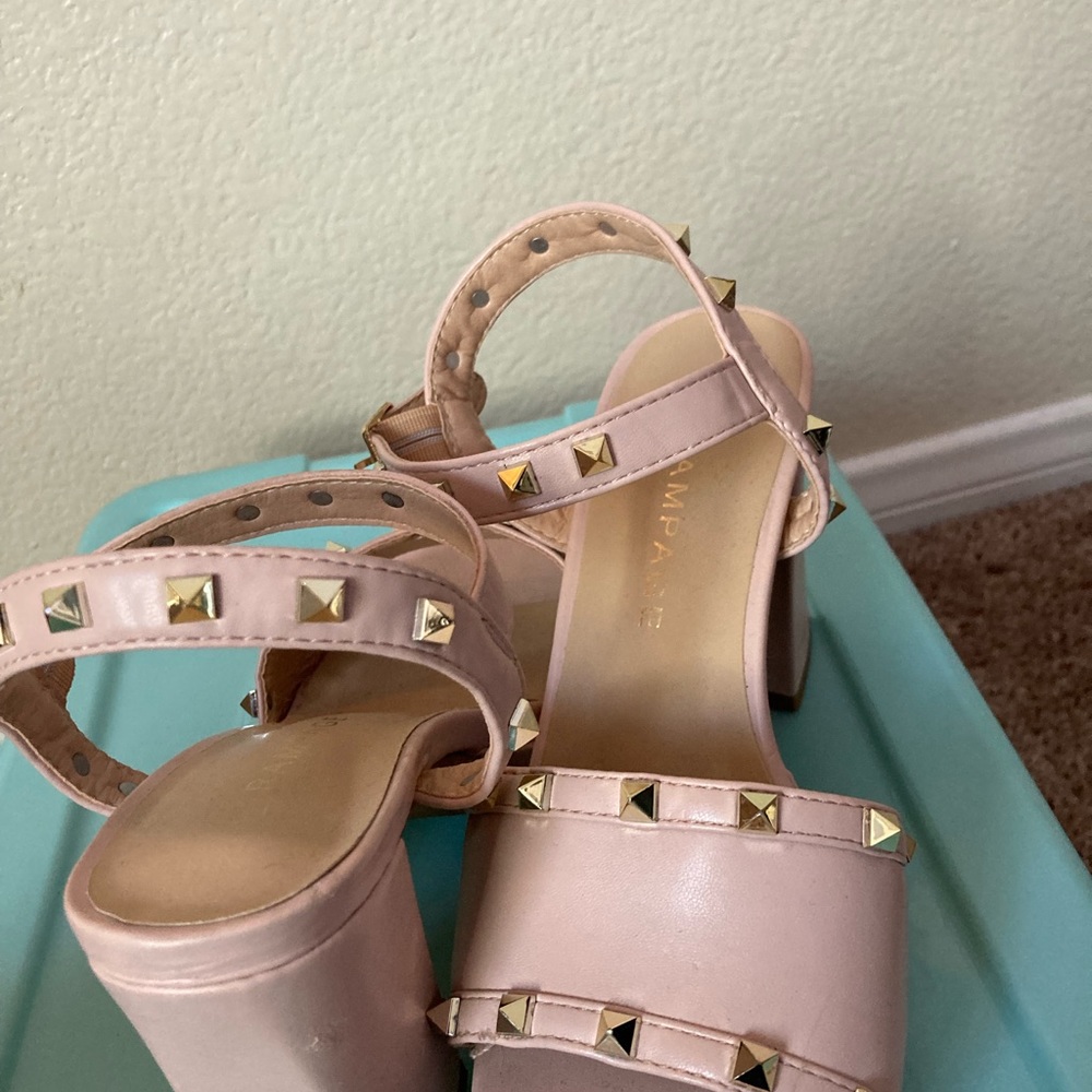 Heels - Picture 3 of 6